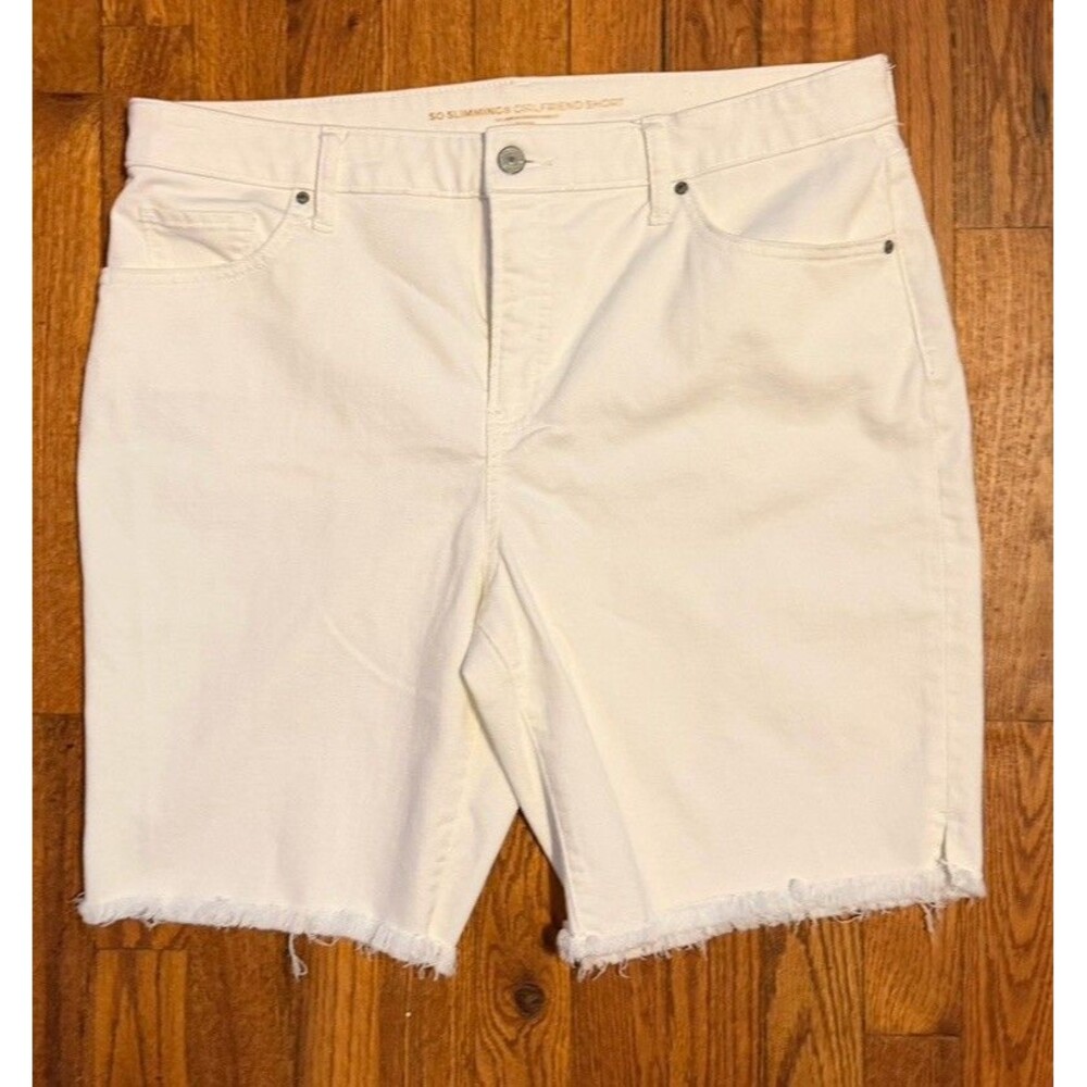 Chico’s So Slimming Girlfriend Shorts White Denim Frayed Hem